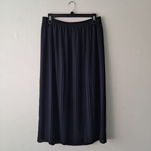Talbots Accordion Pleated Maxi Skirt Pull On Elastic Waist Black Womens Size 18W - Picture 4 of 9